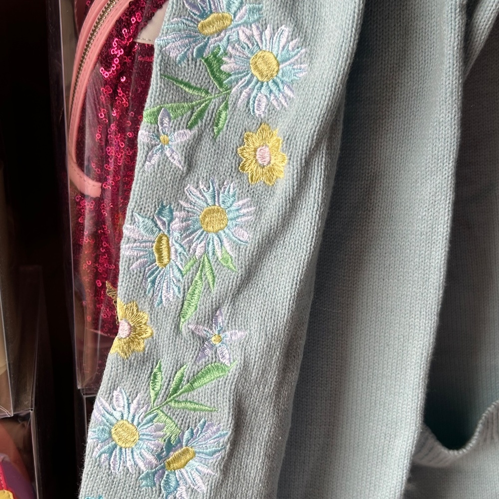Sanrio Japan LA Cinnamoroll Floral Embroidered Cardigan Women Medium - Picture 4 of 11